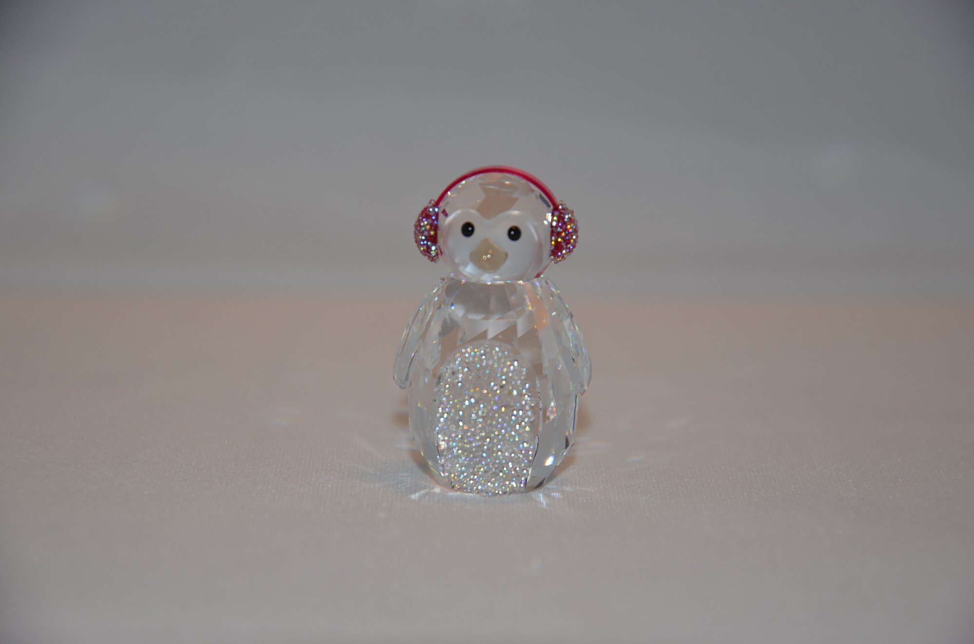 Amazon | Swarovski Rocking Penguin Figurine [並行輸入品